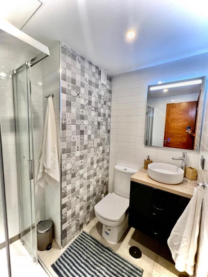 Homely Malaga Av Rosaleda Centro Historico Ngoại thất bức ảnh