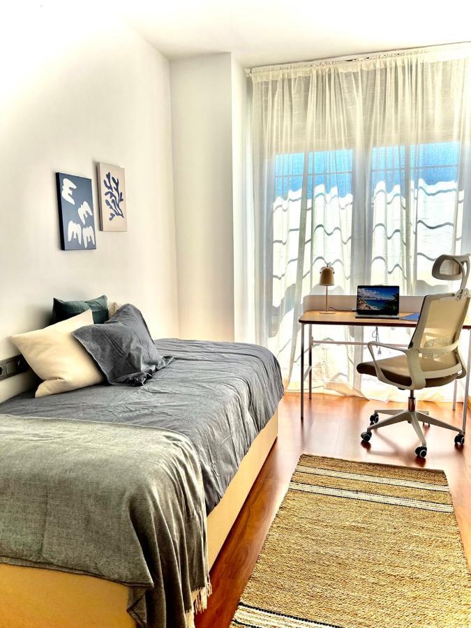 Homely Malaga Av Rosaleda Centro Historico Ngoại thất bức ảnh