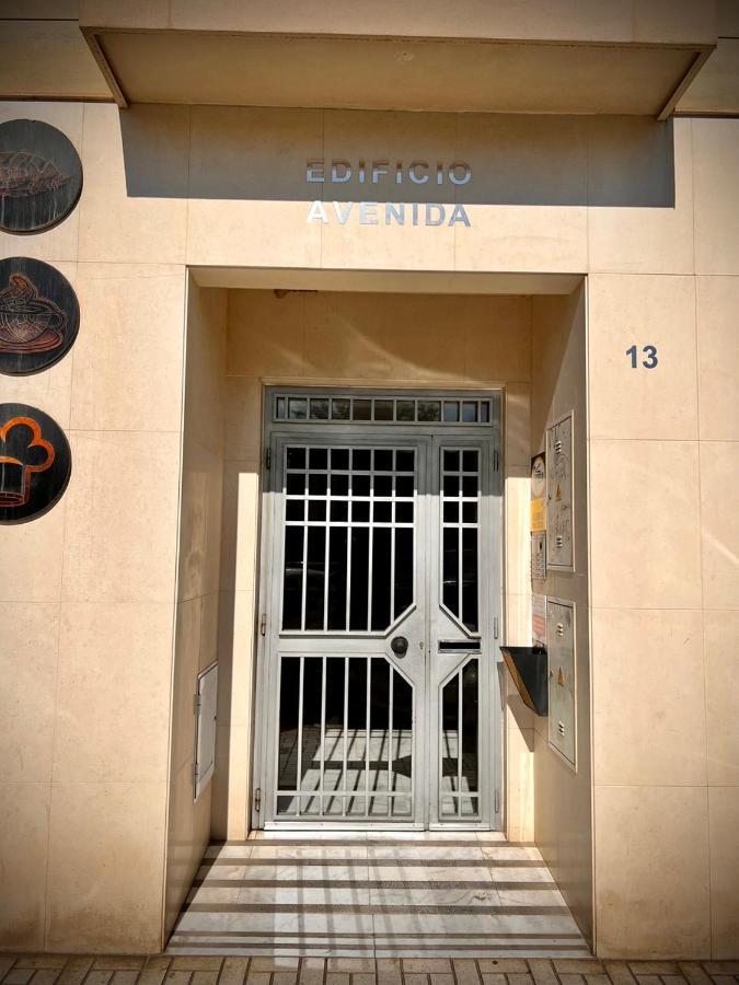 Homely Malaga Av Rosaleda Centro Historico Ngoại thất bức ảnh