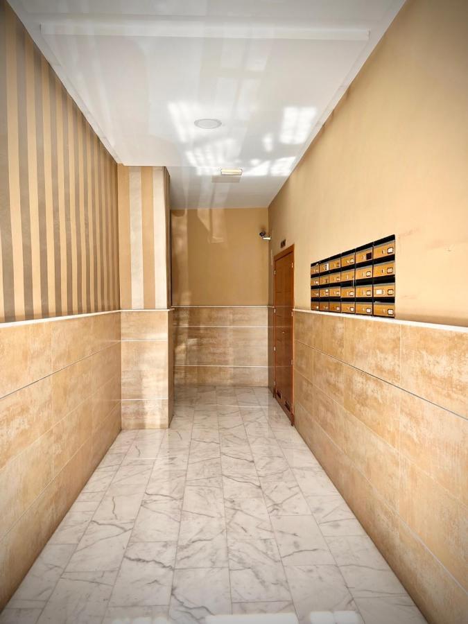 Homely Malaga Av Rosaleda Centro Historico Ngoại thất bức ảnh